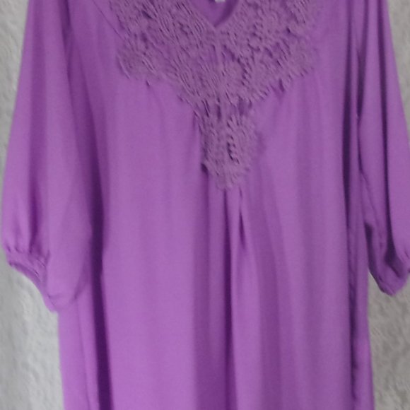 Fu. Gui. xing  Deep Lilac Tunic Blouse With Lace Trim  Easter Ready Plus 2X - Picture 7 of 7